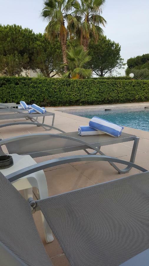 Hotel Le Galoubet Villeneuve-Loubet Bagian luar foto