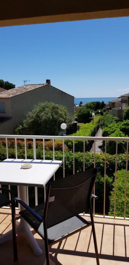 Hotel Le Galoubet Villeneuve-Loubet Bagian luar foto