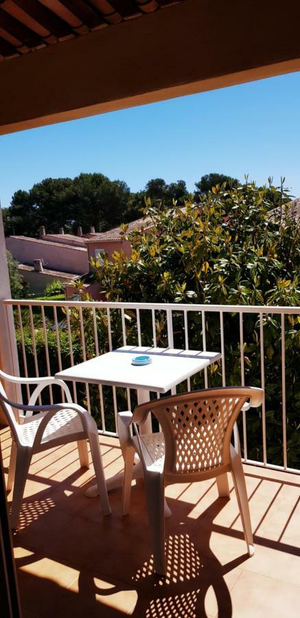Hotel Le Galoubet Villeneuve-Loubet Bagian luar foto